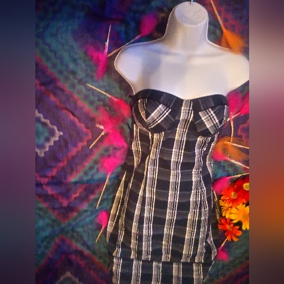 Guess Dress - Picture 3 of 16